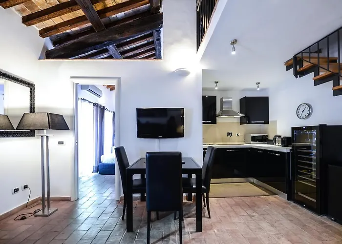Ibernesi - Charming Apartment At The Roman Forums